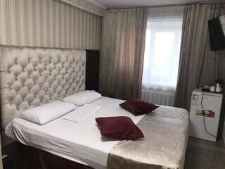 Отель Отель Остров Костанай Улучшенный двухместный номер Делюкс с 1 кроватью или 2 отдельными кроватями-2